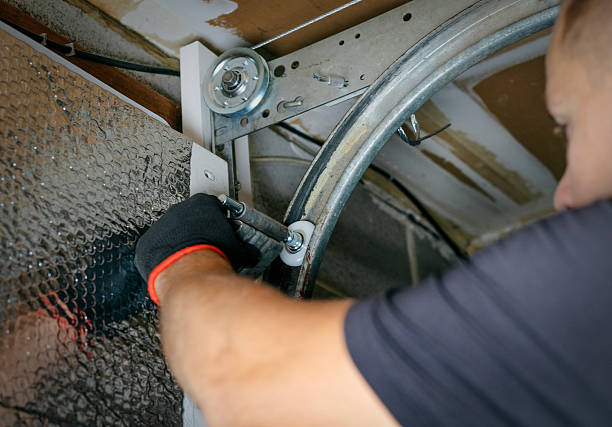 Affordable Garage Door Roller Replacement solutions in Oak Leaf, TX